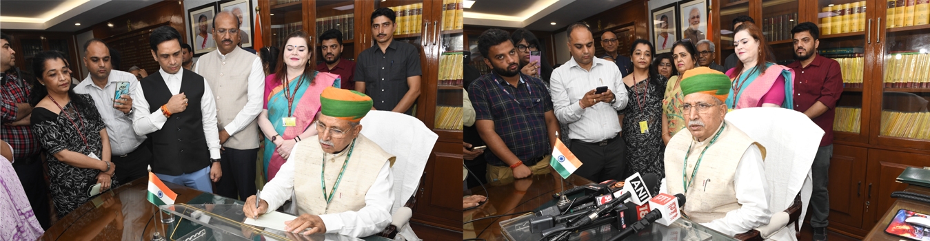 Shri Arjun Ram Meghwal takes charge as Minister of State (Independent Charge) of Ministry of Law and Justice